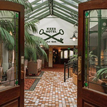 Kee'S Hotel Stranorlar Esterno foto