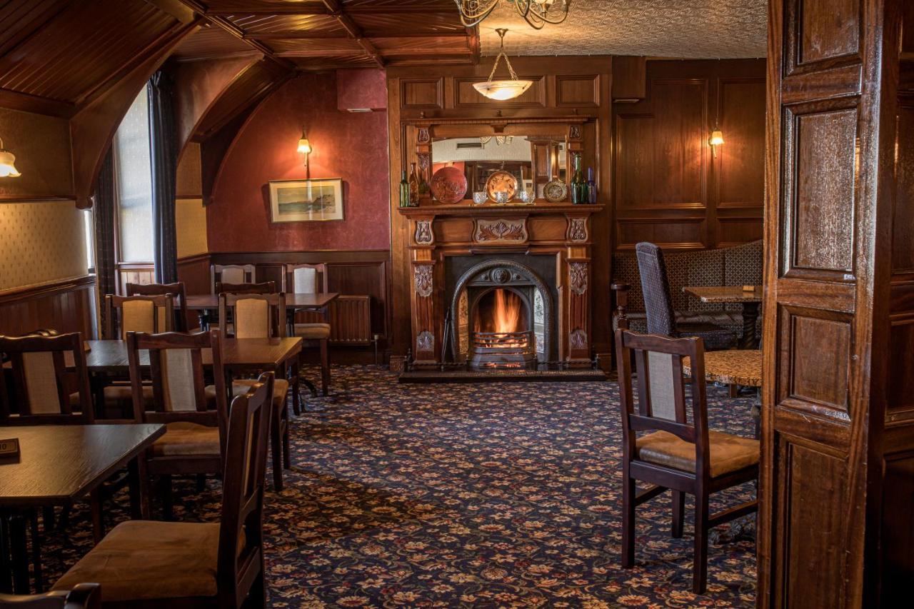 Kee'S Hotel Stranorlar Esterno foto