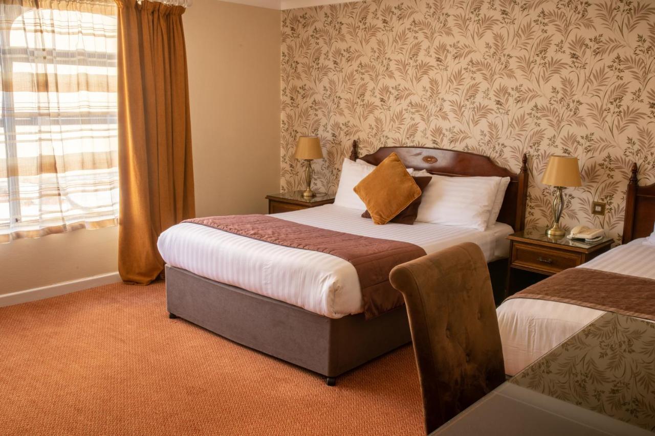 Kee'S Hotel Stranorlar Esterno foto