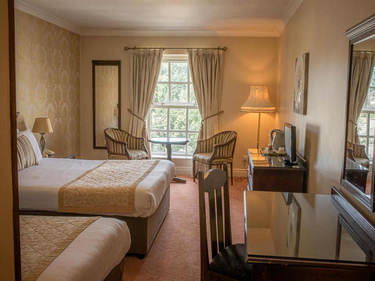 Kee'S Hotel Stranorlar Esterno foto