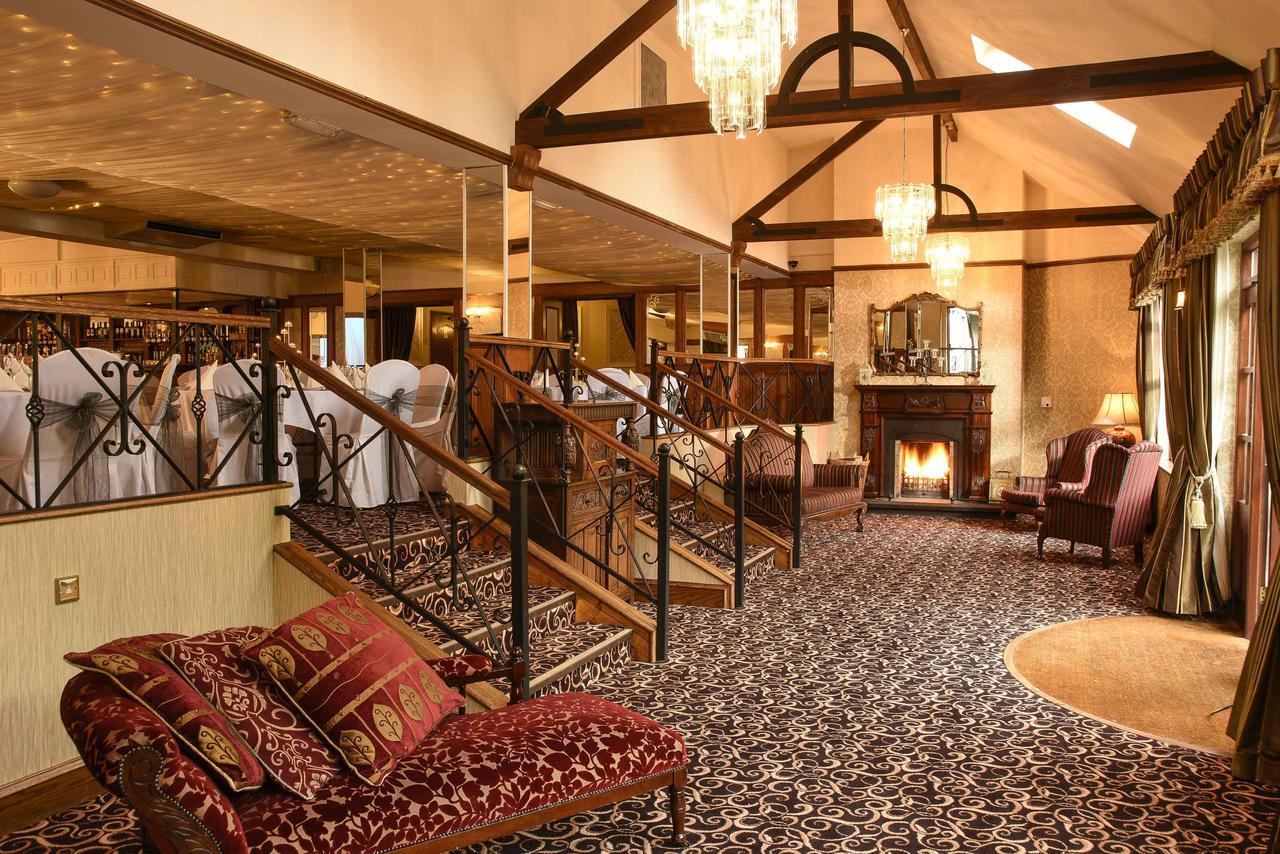 Kee'S Hotel Stranorlar Esterno foto
