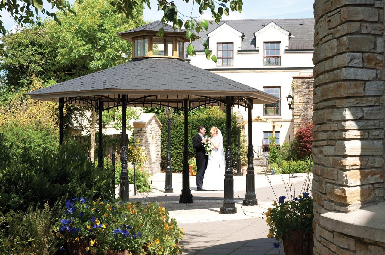 Kee'S Hotel Stranorlar Esterno foto